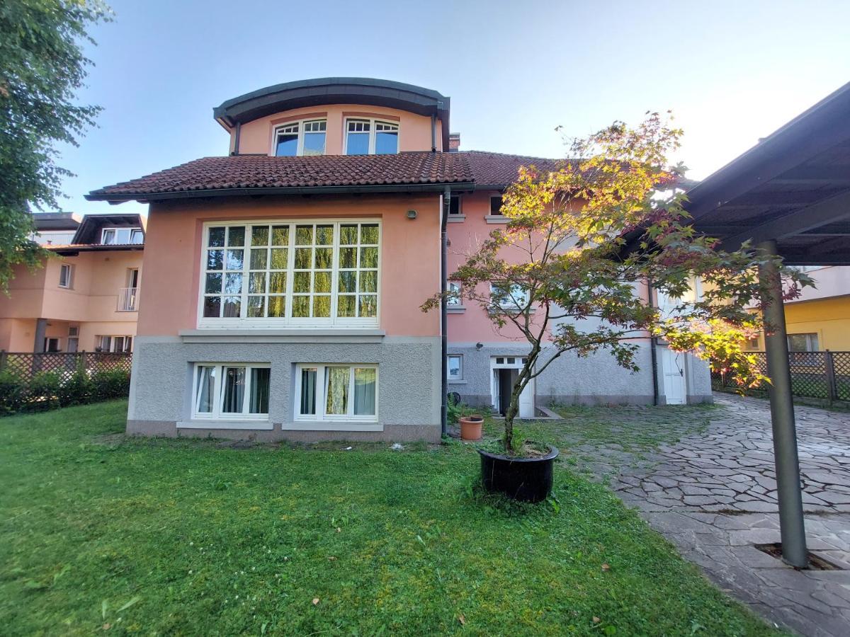 R24 - Rose House Accommodatie bij particulieren